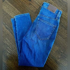 Madewell Women's High-Rise Curvy Skinny Crop Jeans in Medium Wash